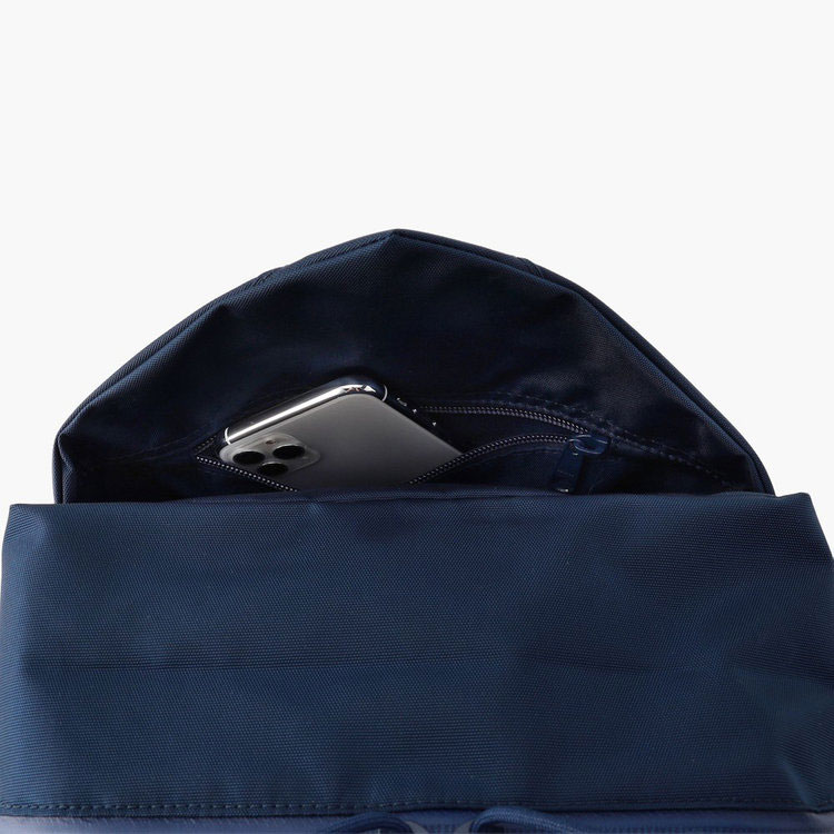 ブリーフィング／URBAN GYM PACK S（アーバン・ジム・パックＳ）色：ネイビー｜前面側ポケット