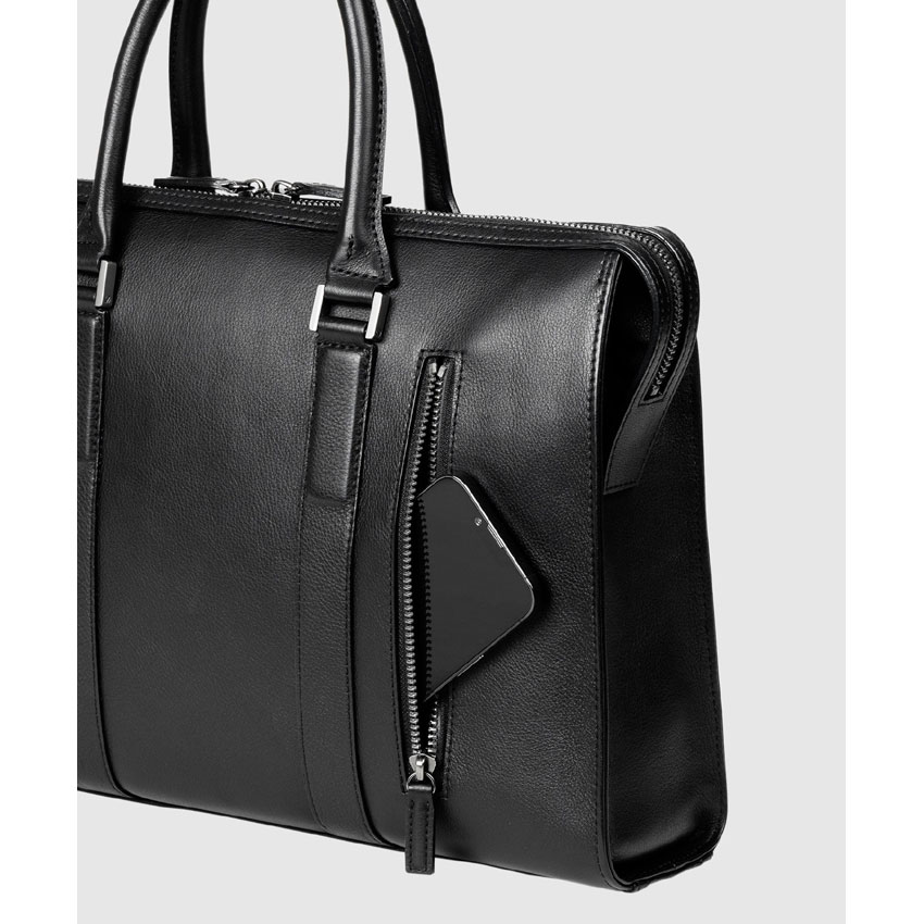 土屋鞄製造所/プロータ スクエアブリーフ (防水)|背面側ファスナーポケットは、スマートフォンやパスケースなど、よく出し入れする小物の収納に便利 土屋鞄製造所/プロータ(plota) スクエアブリーフ (防水)(背面側ファスナーポケット)