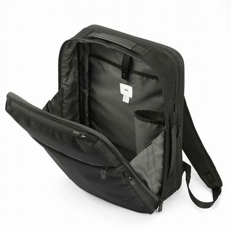 ace. ジーンレーベル/ガジェタブル CB2 ビジネスリュック 20025(B4サイズ 15.6インチ 19/23L)|メイン収納部のファスナーはコの字に大きく開いて、荷物の出し入れがしやすい仕様になっています ace. ジーンレーベル/ガジェタブル CB2 ビジネスリュック 20025(B4サイズ 15.6インチ 19/23L)(メイン収納スペース)
